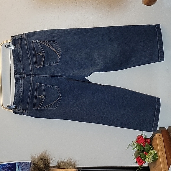 SONOMA LIFE & STYLE Size 10 Jean Capri - Picture 4 of 8